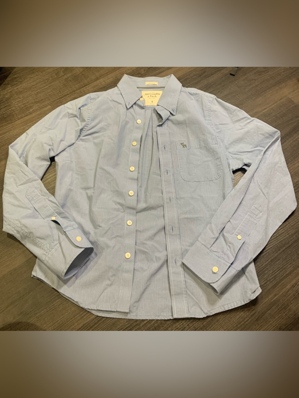 Abercrombie & Fitch Men’s Pale Blue Pinstripe Button-Up Shirt